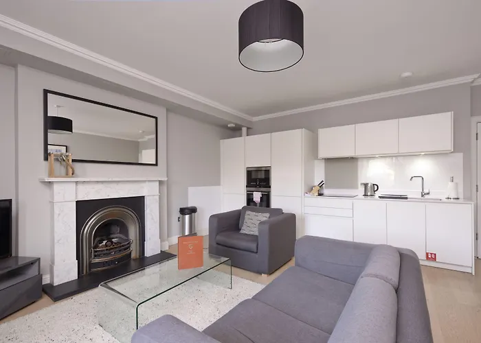 Destiny Scotland - Hill Street Edimburgo