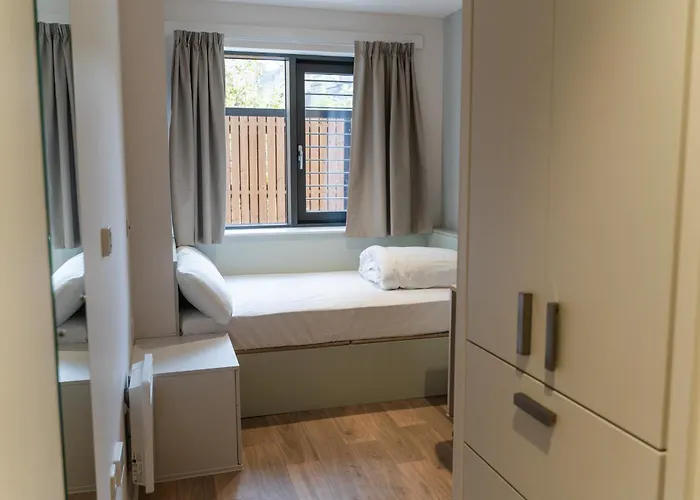 Destiny Student - Burnet Point *