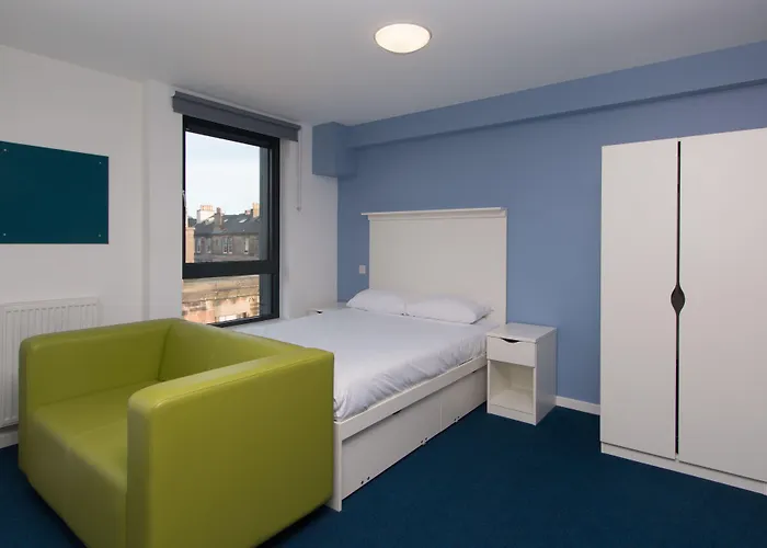 Destiny Student - Shrubhill * Edinburgh