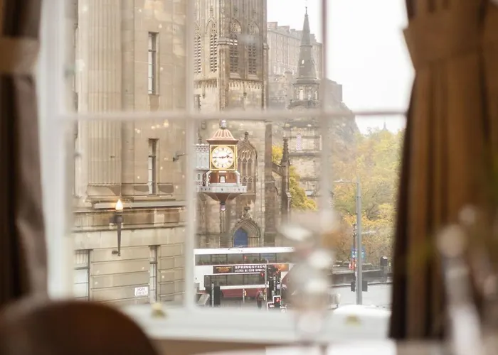 Prime 3 Bed דירה אדינבורו