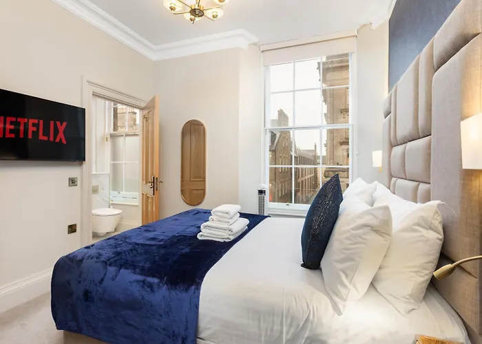 Prime 3 Bed דירה אדינבורו