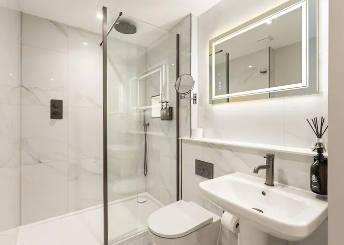 Centre Luxury For 2 דירה *