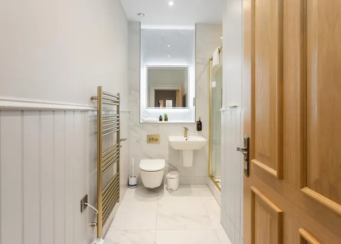 Prime 3 Bed דירה אדינבורו