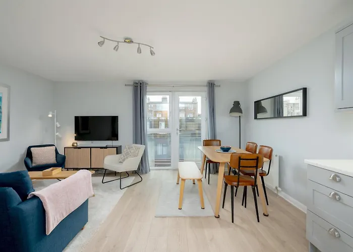 Pass The Keys Spacious Bright Modern Flat * إدنبرة