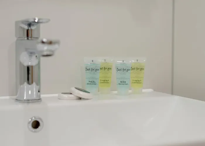 Pass The Keys Spacious Bright Modern Flat *