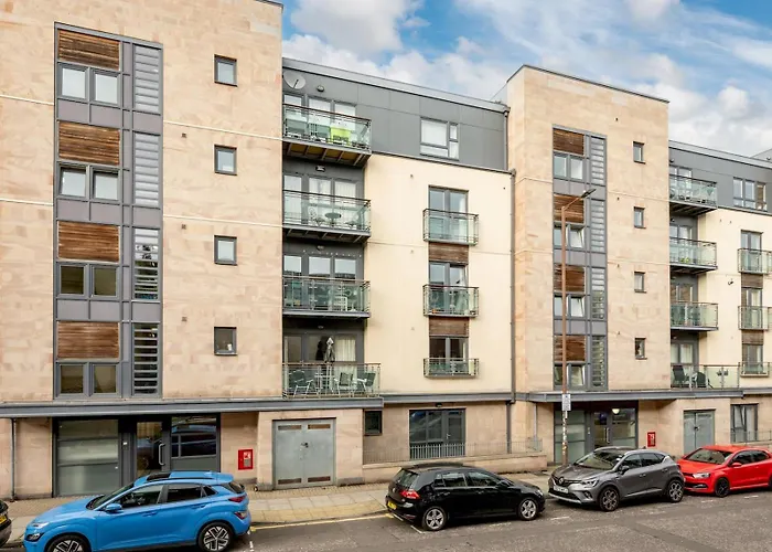 Pass The Keys Spacious Bright Modern Flat إدنبرة