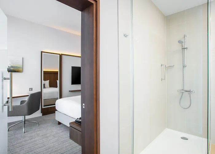 Hotel Courtyard By Marriott West 4*
