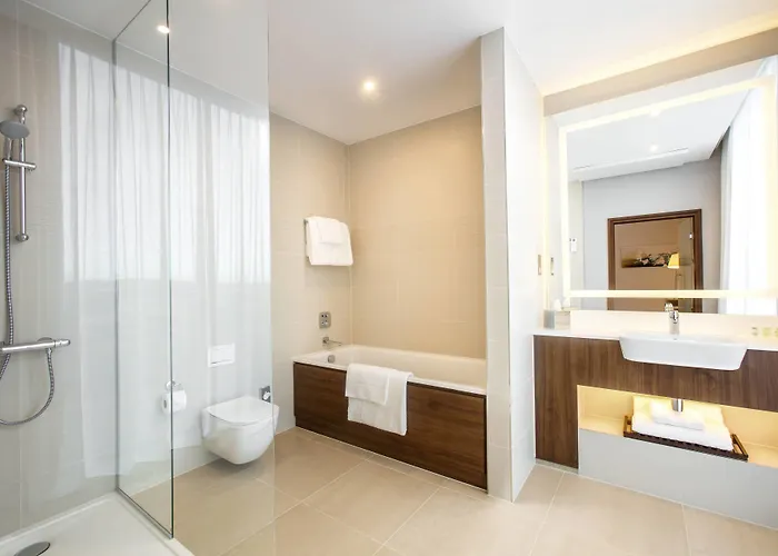 Courtyard By Marriott West 4*