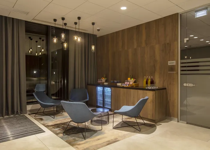 Courtyard By Marriott West 4* Edimburgo