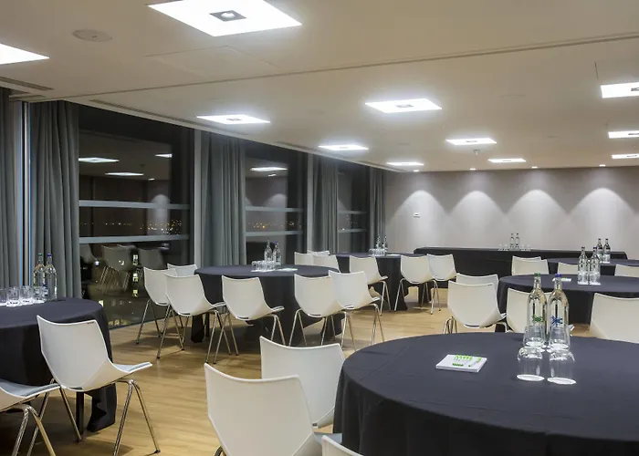 Courtyard By Marriott West 4*