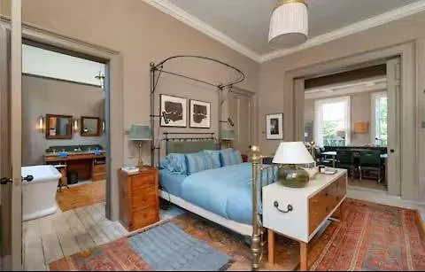 Elegant Georgian Retreat With Views Of Arthurs Seat Holiday home Edinburgh
