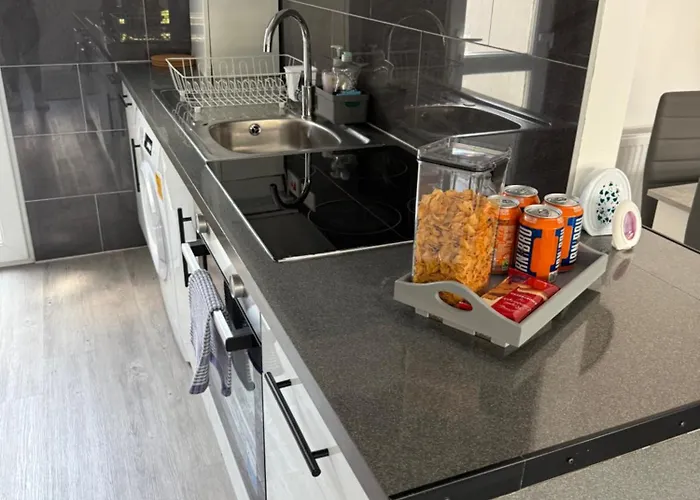 Spacious 2br By Portobello אדינבורו