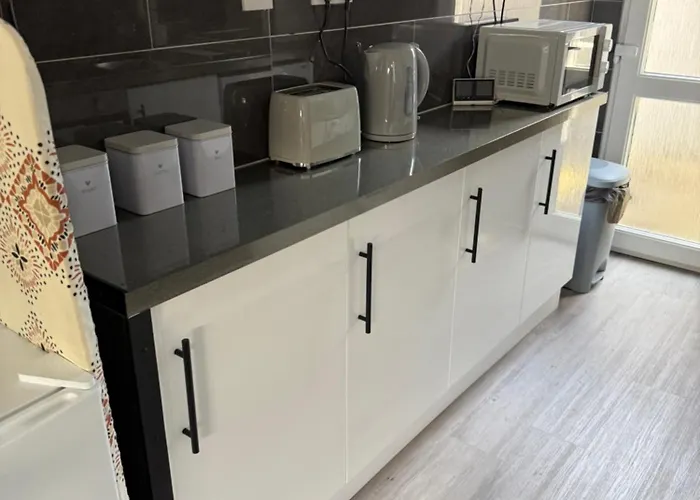 Spacious 2br By Portobello דירה