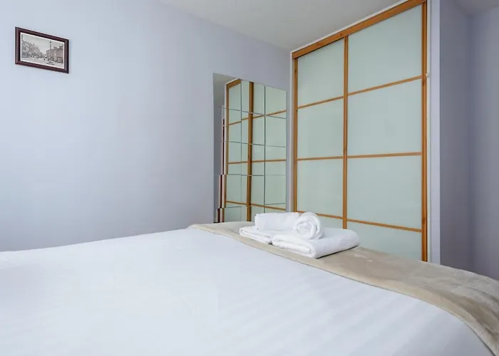 דירה Lovely - Craighouse Gardens *