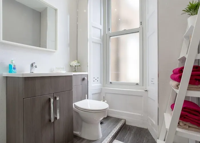 Stunning 2-bed In *