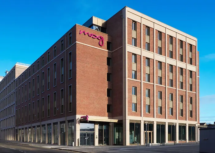 Hotell Moxy 4*