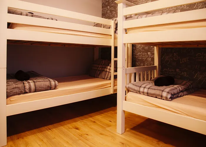 Backpackers - Over 18s Only Hostel *