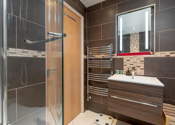 Apartment Modern 2-bdr Flat In - Pass The Keys *