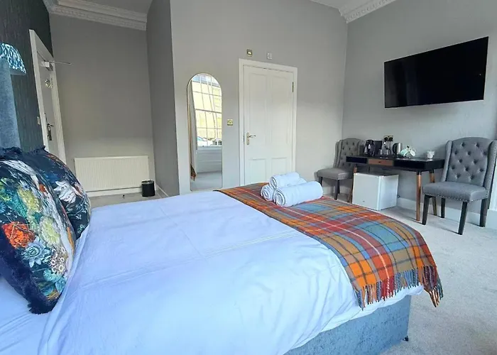 Armadillo Guest House- Adults Only