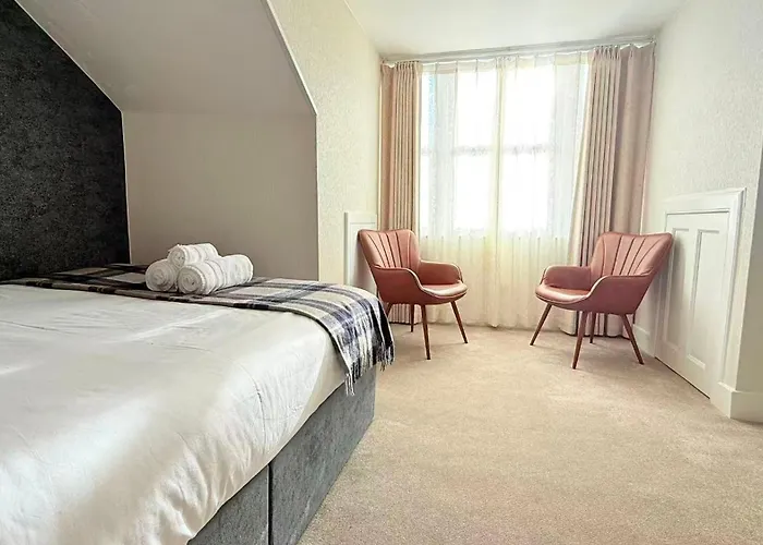 Guest house Armadillo Guest House- Adults Only *