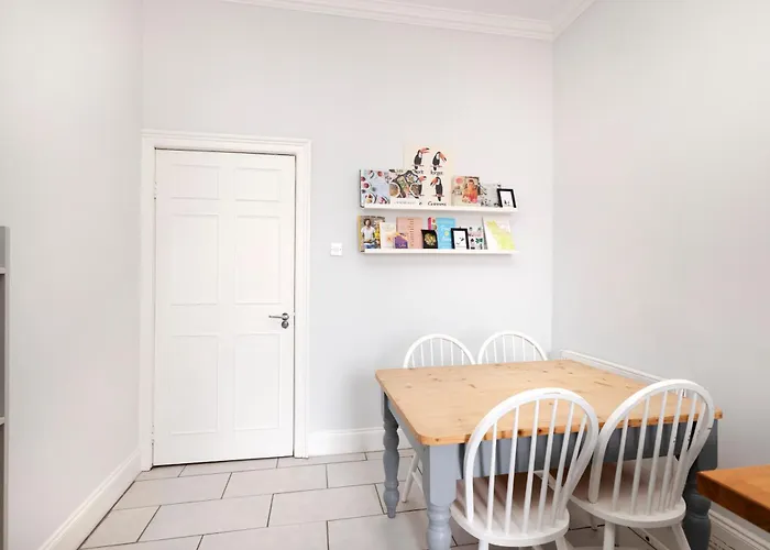 דירה Chic And Stylish 2-bedroom Near Centre *