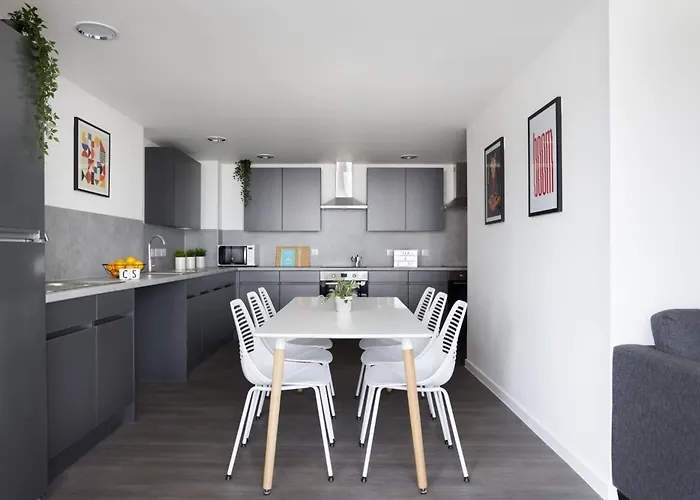 For Students Only Westfield In Appartement