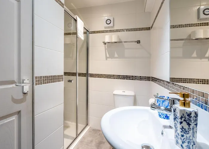 Гостевой дом The Gifford