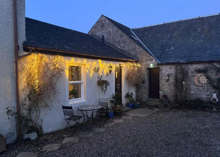 Holiday home Midkinleith Farm