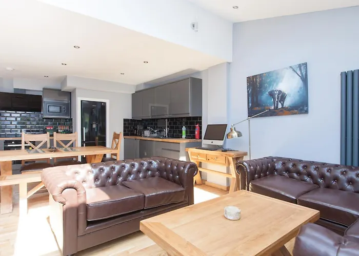 Luxurious Townhouse With Hot Tub 公寓 爱丁堡