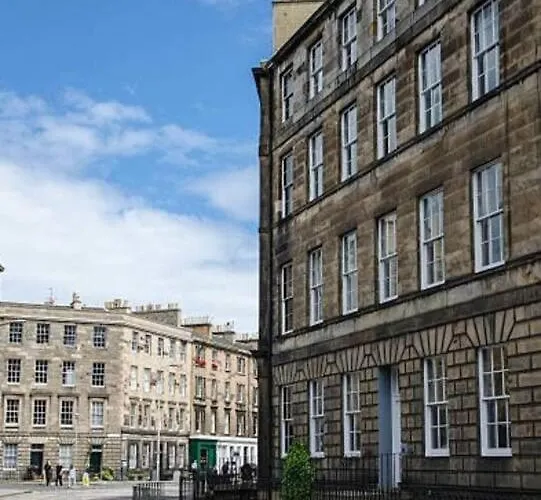 Hamilton Place - Beautiful And With Private Entrance Sleeps 4 * Edinburgh
