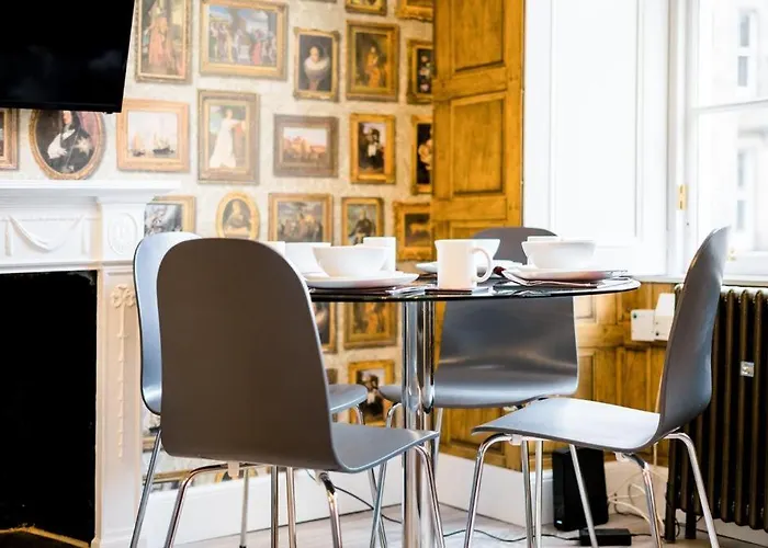 شقة West Bow - Magical Harry Potter-inspired Flat Near Castle