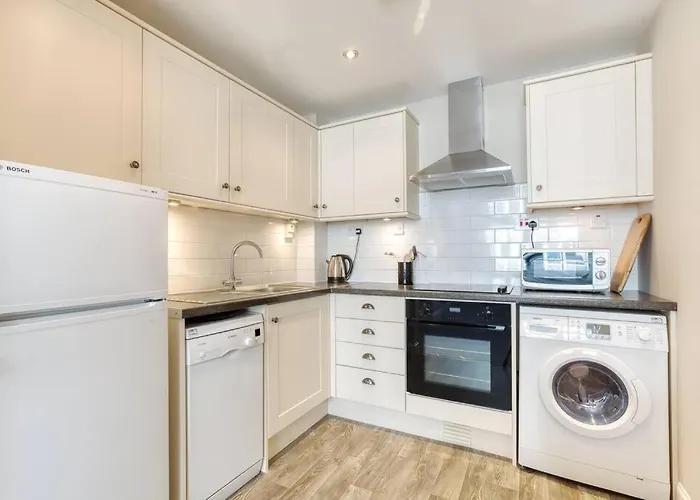 West Port - 2br In The Heart Of The Old Town Just Off The Grassmarket * Edinburgh