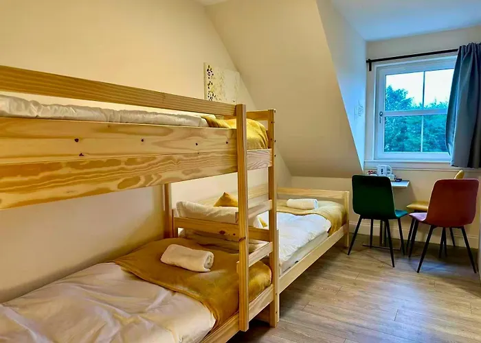 Full House Πανσιόν