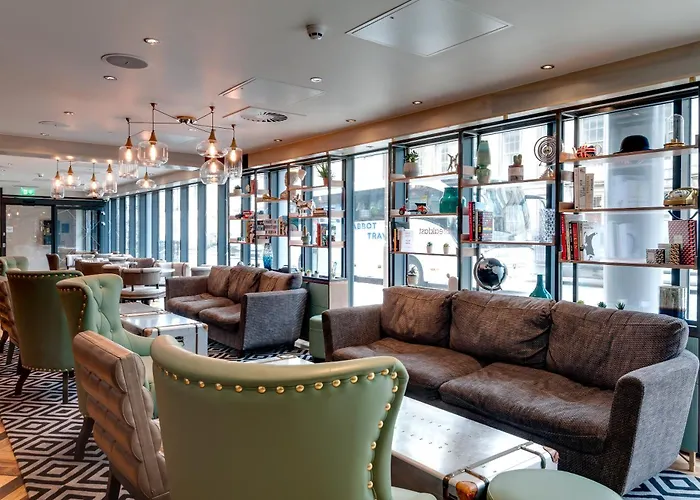Отель Hub Centre - Haymarket 3*