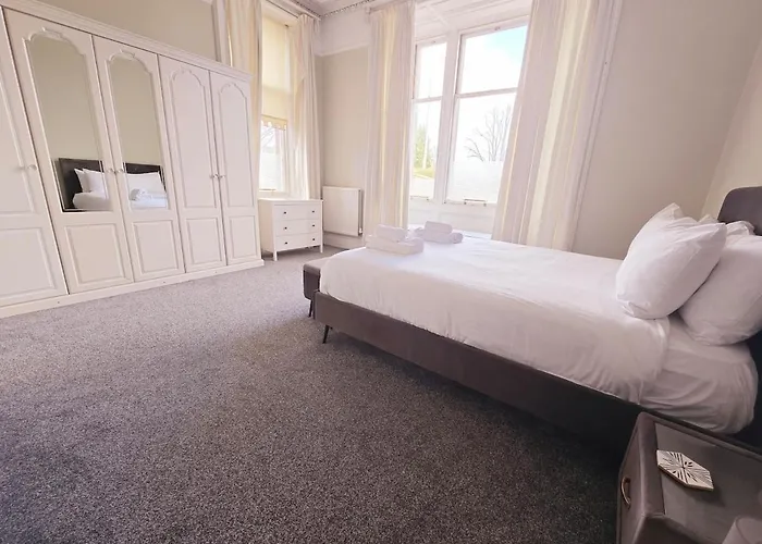 Delightful 4 Bedroom Family In Newington - Craigmillar Park Guest house 3*