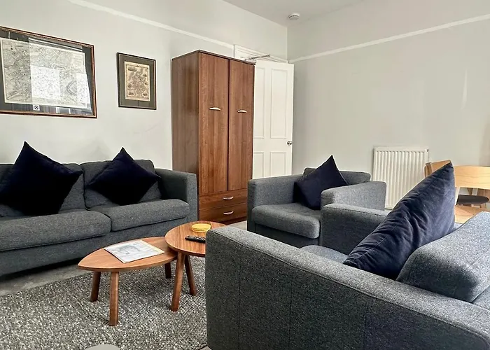 Grindlay St - Fantastic 2br In Theatre District