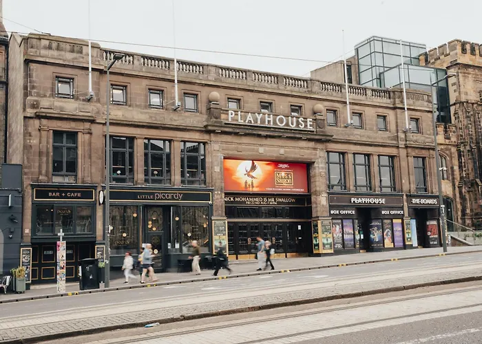 Modern 2 Bed With Parking Daire