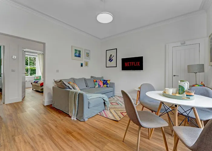 빌라 Stylish 2-bed Garden