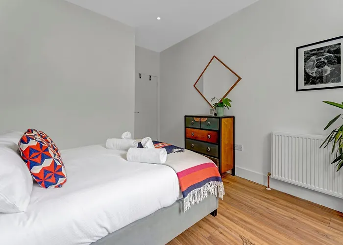 빌라 Stylish 2-bed Garden *