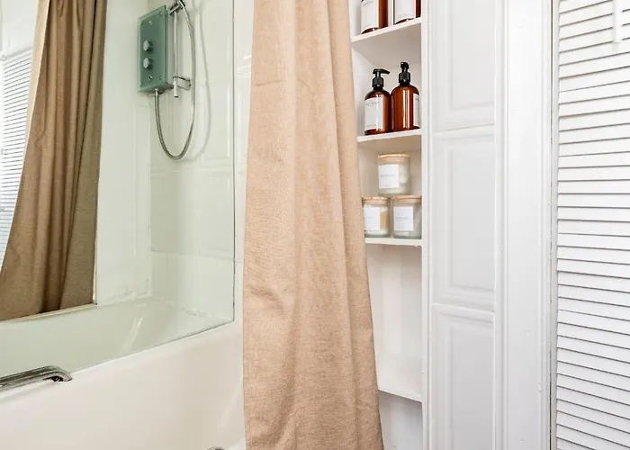 Edinburgh, Deanvillage Cosy Hideaway 爱丁堡