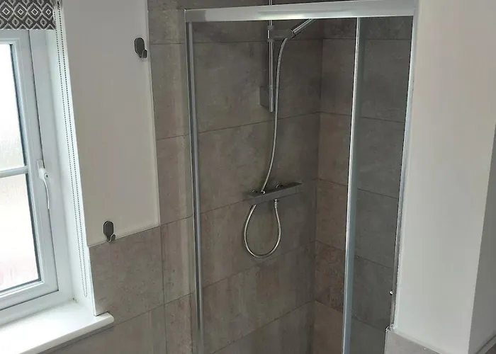 بيت للعطل Entire 3 Bedroom House In Suburban Area