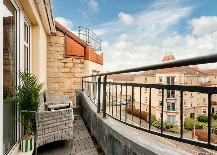Lägenhet Stylish 2-bed Flat With Balcony Near Haymarket - Pass The Keys *
