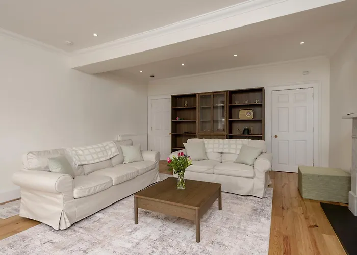 Apartment Elegant 2-bedroom In New Town Near Princes Street *