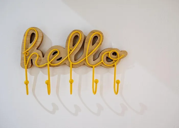 Milton's Place Sleeps 5, 10 Minutes Walk To Royal Mile Daire *