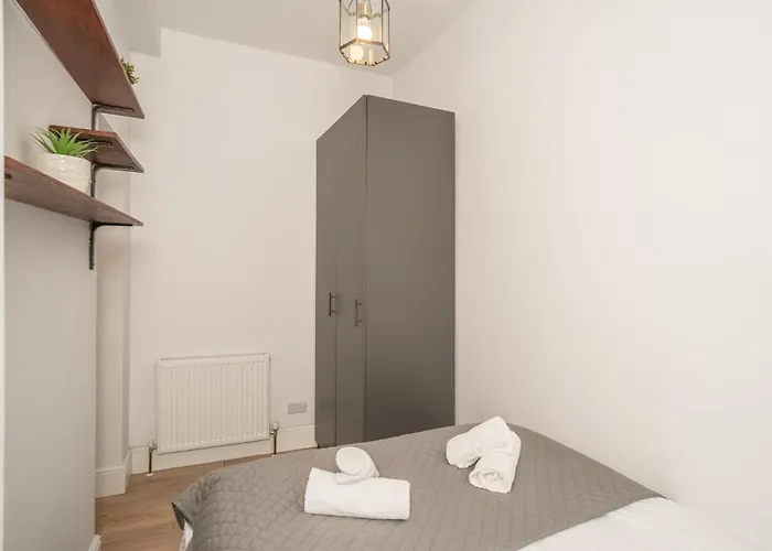 Apartment Charming 2-bed Flat Steps From The Royal Mile - Pass The Keys Edinburgh