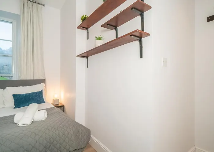 Charming 2-bed Flat Steps From The Royal Mile - Pass The Keys Apartment