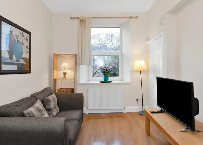 Charming View With Modern Comforts Διαμέρισμα Εδιμβούργο