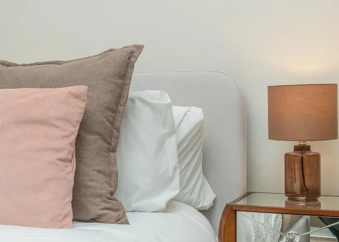 Georgian Elegance With Patio Garden West End - Pass The Keys شقة إدنبرة