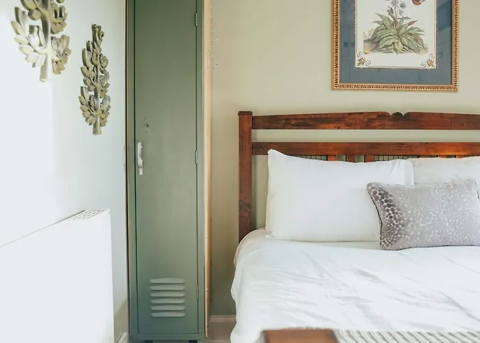 Snug 1 Bed In Edinburgh's Juniper