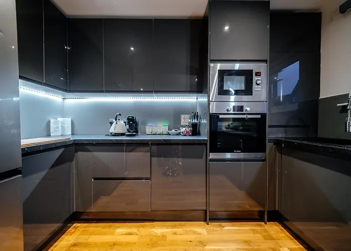 Albions Corner 6 Guests 5 Beds Free Parking شقة